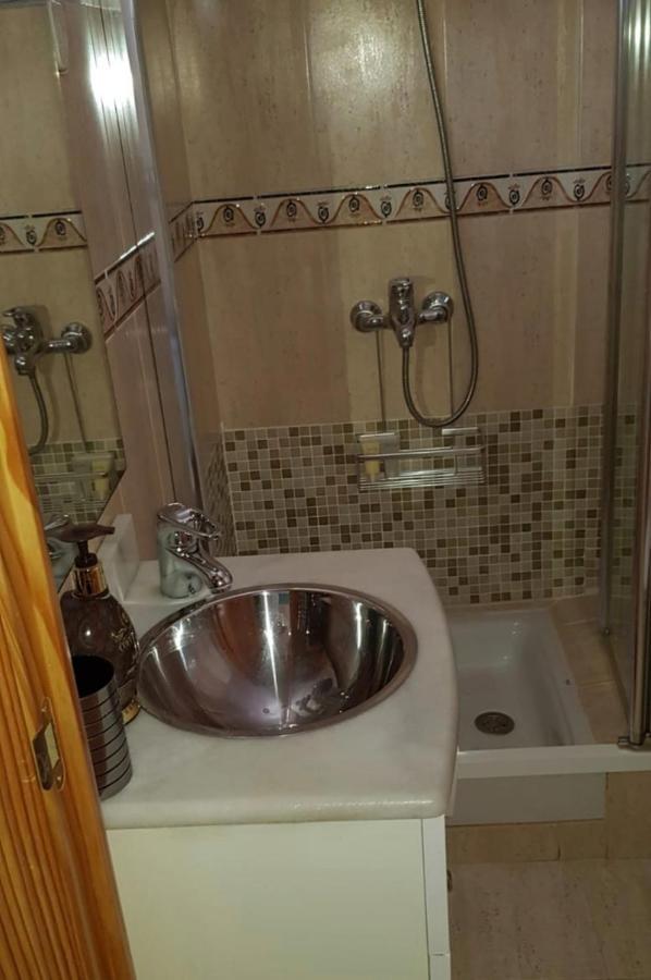 Piso De Alquiler Comodo Y A 5 Min De Atocha Madrid Eksteriør billede
